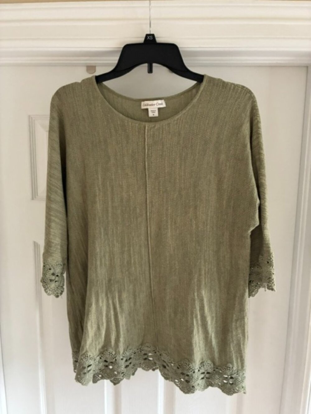 Coldwater Creek light green sweater, size Medium, good condition